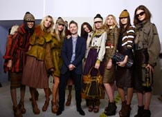 LFW: Burberry Tweetwalk LFW: Burberry Tweetwalk